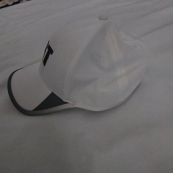 Caterpillar Men's White Adjustable Trademark CAT Logo Baseball Cap One Size - Picture 11 of 13